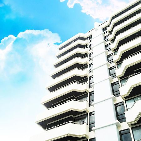 Nantiruj Tower - นันทิรุจ ทาวเวอร์ เซอร์วิสอพาร์ทเม้นท์ สุขุมวิท ซอย 8 Apartment Bangkok Exterior photo