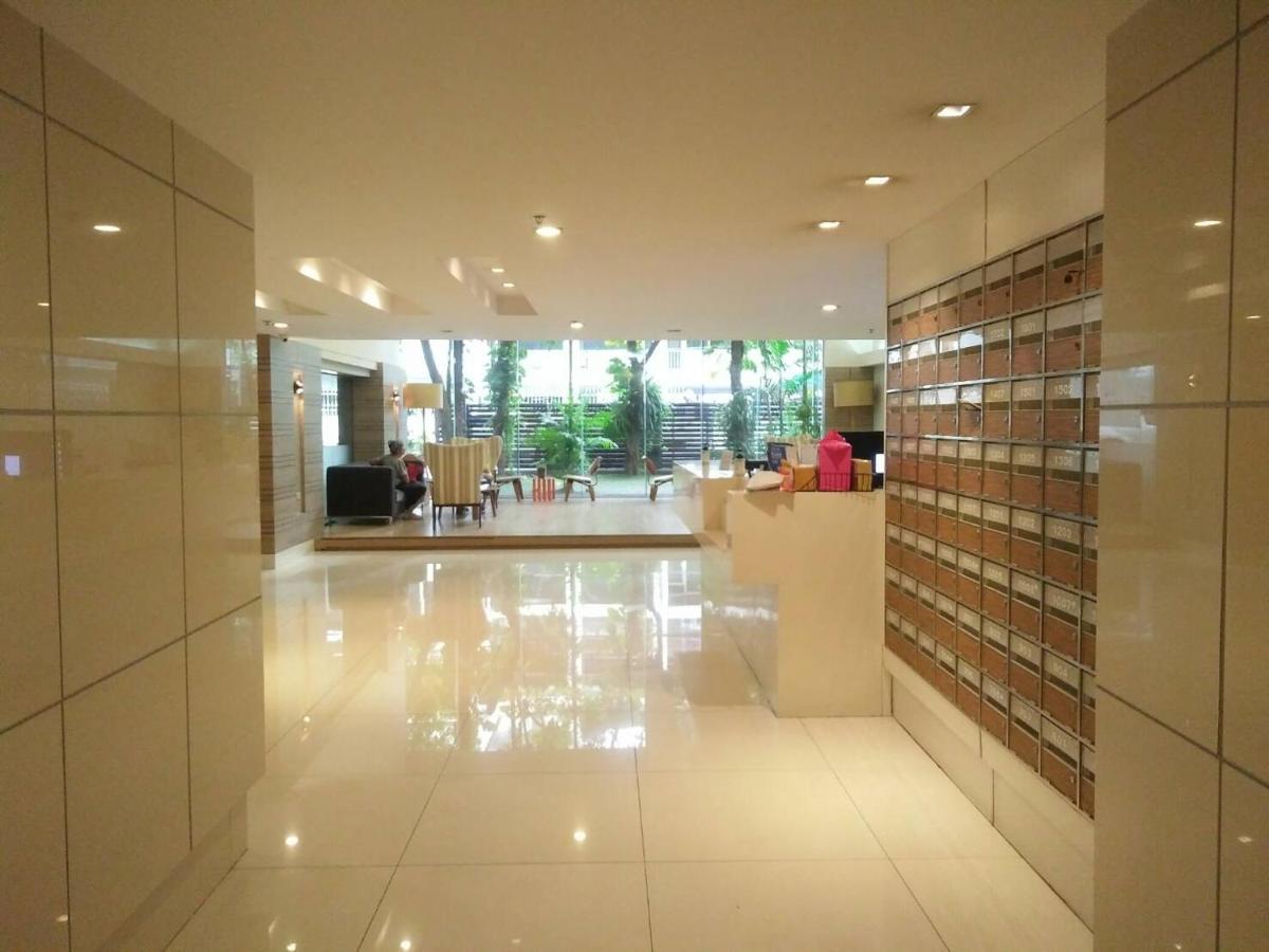 Nantiruj Tower - นันทิรุจ ทาวเวอร์ เซอร์วิสอพาร์ทเม้นท์ สุขุมวิท ซอย 8 Apartment Bangkok Exterior photo